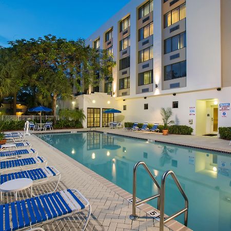Holiday Inn Express Hotel & Suites Ft. Lauderdale-Plantation By Ihg Kültér fotó