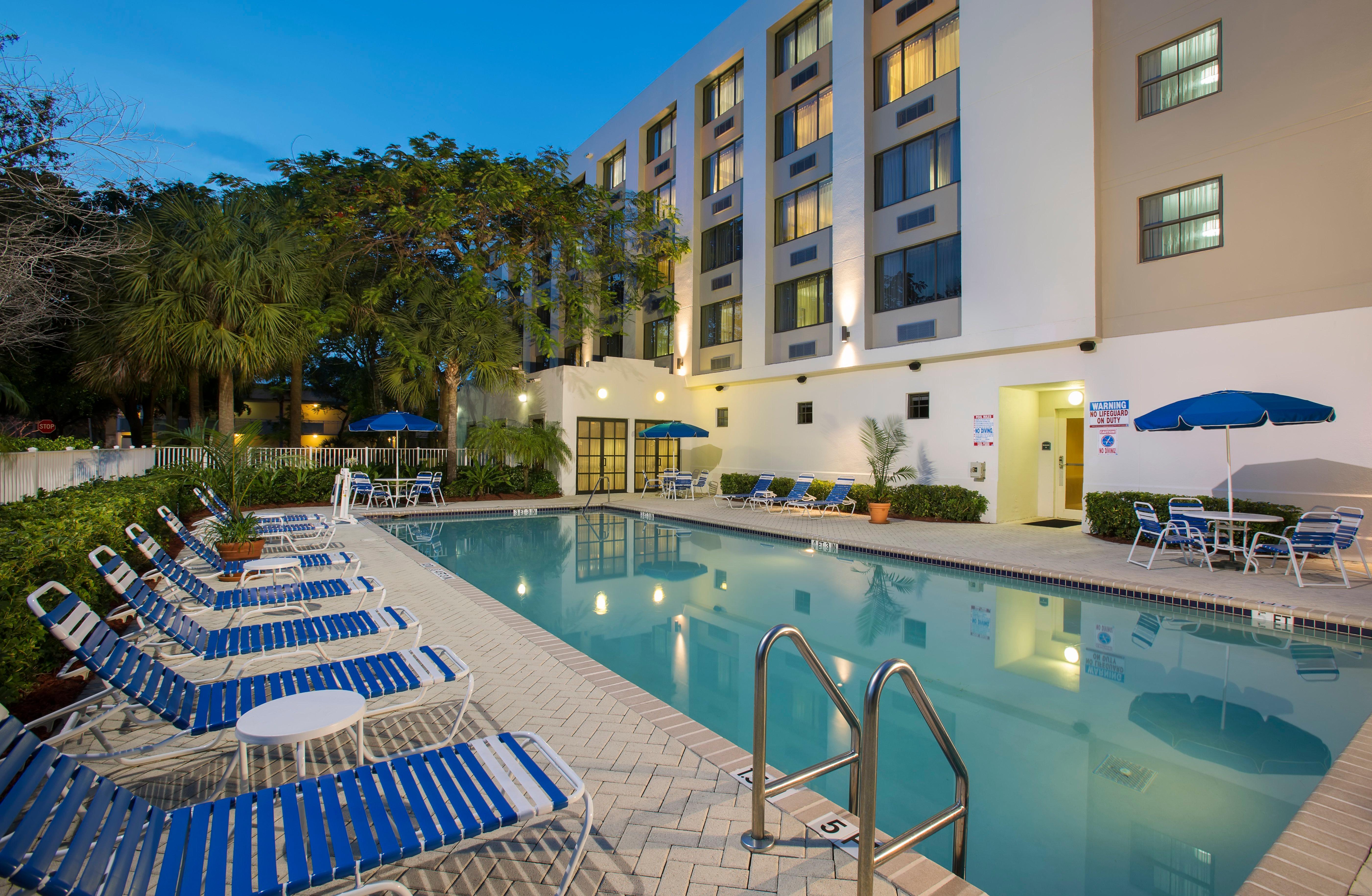 Holiday Inn Express Hotel & Suites Ft. Lauderdale-Plantation, An Ihg Hotel Kültér fotó